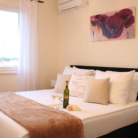 Blue Rose Apartment Trogir Bagian luar foto