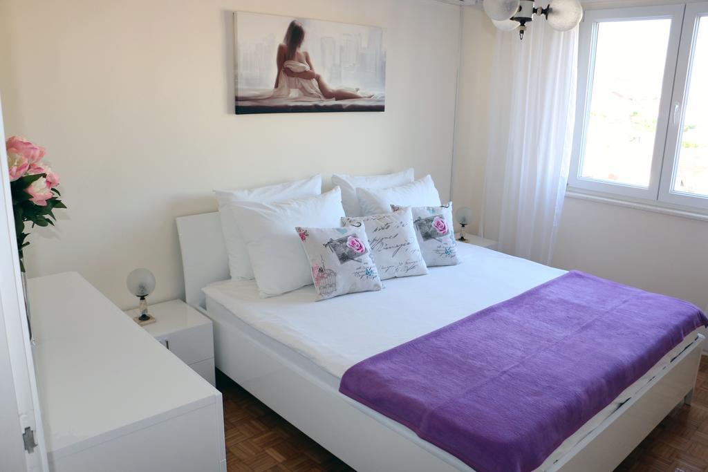 Blue Rose Apartment Trogir Bagian luar foto
